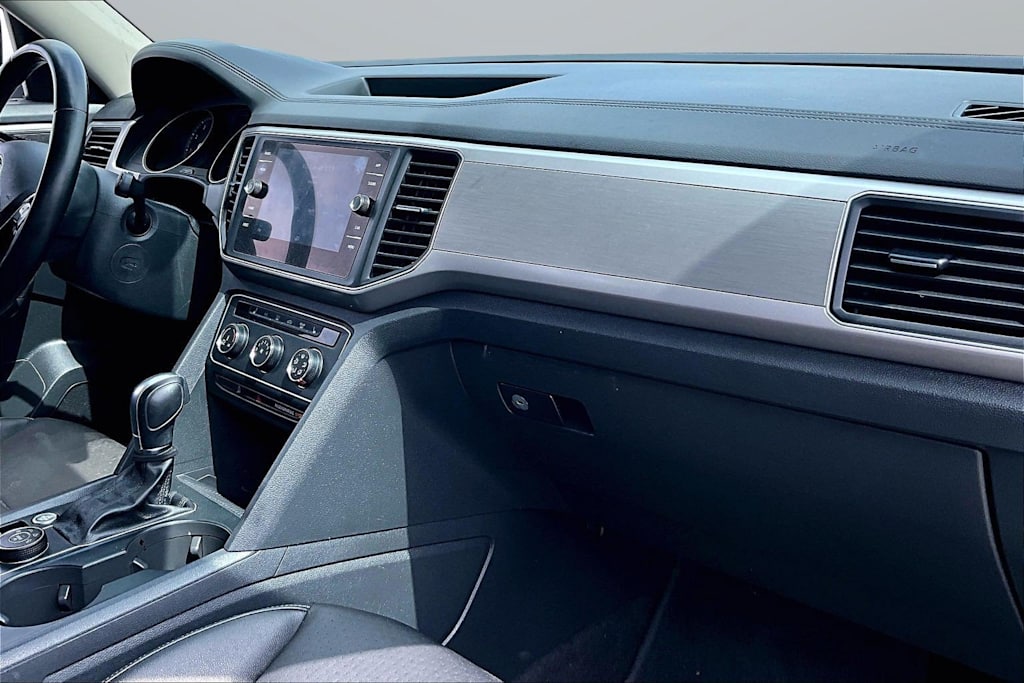 Thumbnail: 2018 Volkswagen Atlas - 12