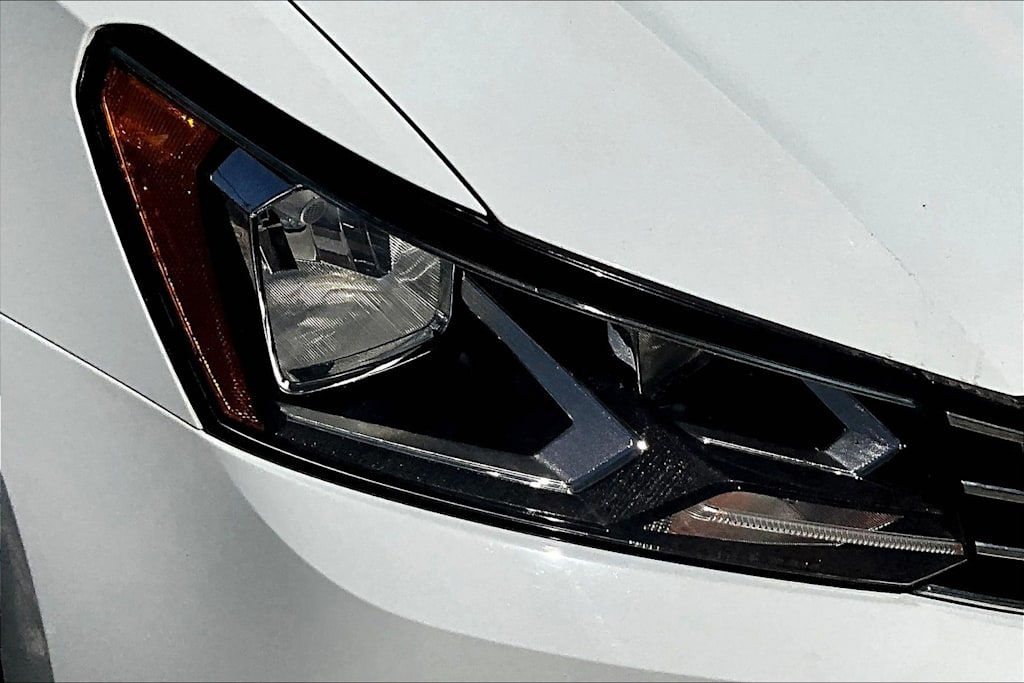 Thumbnail: 2017 Volkswagen Passat - 30