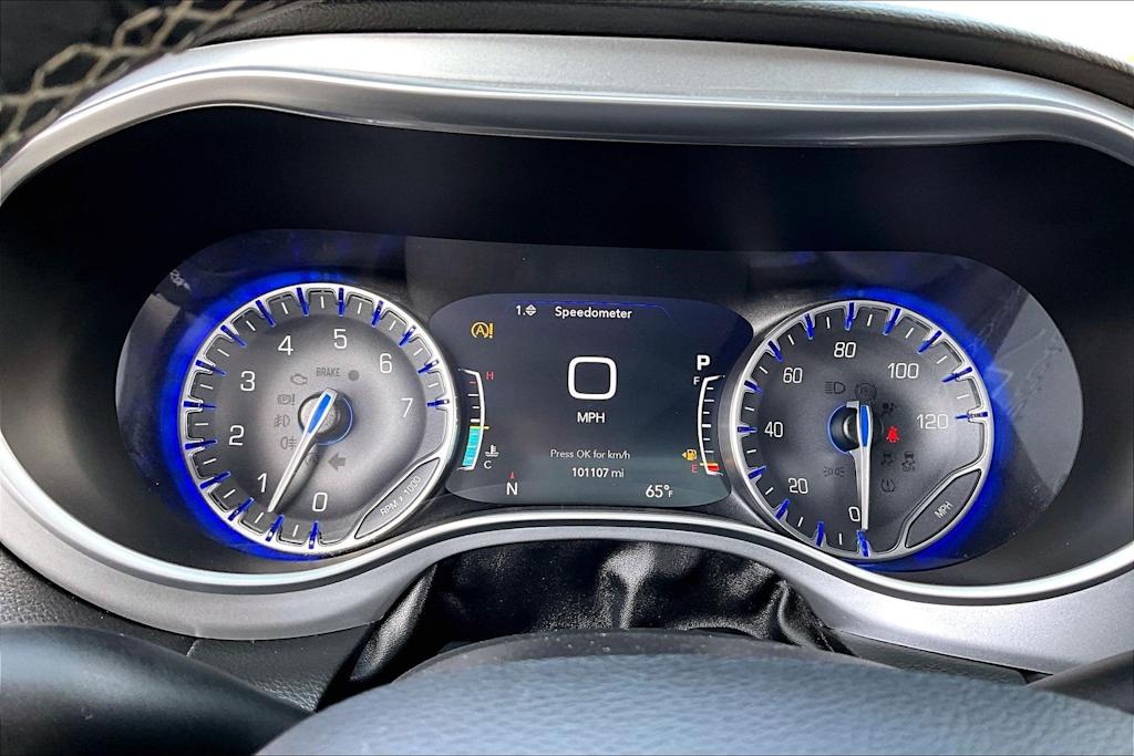 Thumbnail: 2019 Chrysler Pacifica - 14