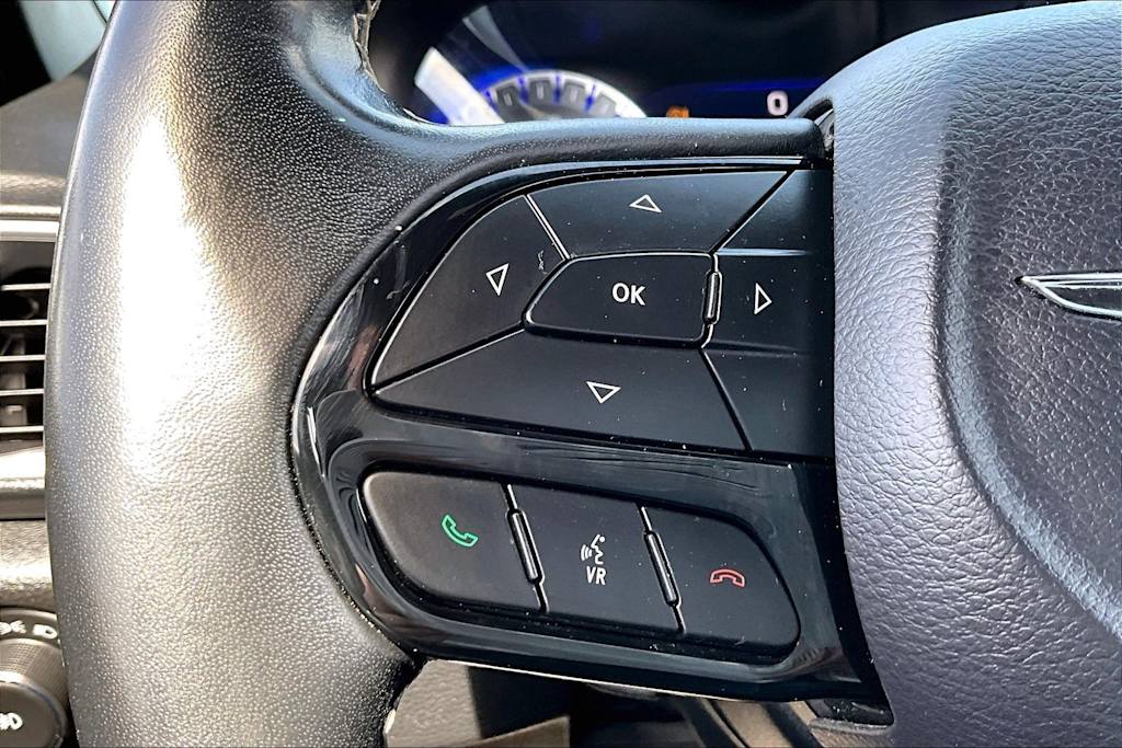 Thumbnail: 2019 Chrysler Pacifica - 20