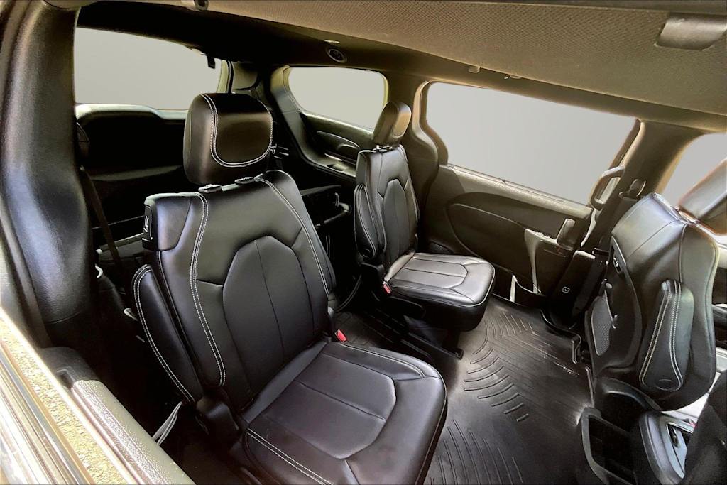Thumbnail: 2023 Chrysler Pacifica - 27