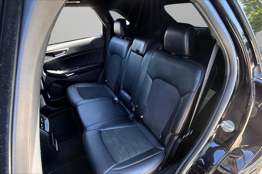 Thumbnail: 2021 Ford Edge - 10
