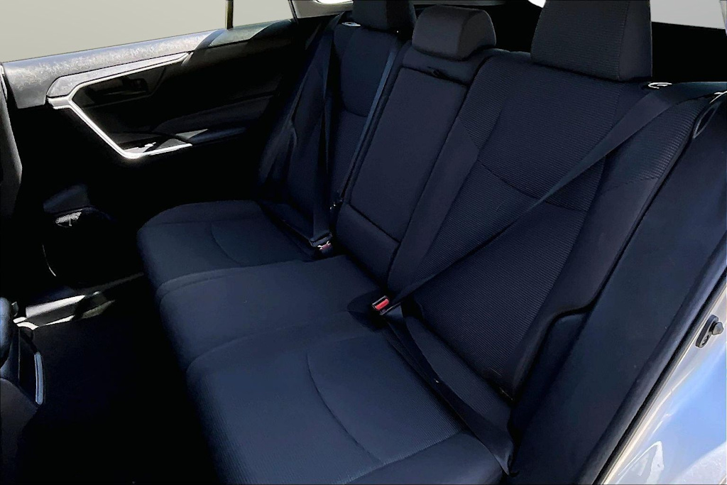 Thumbnail: 2020 Toyota RAV4 - 11