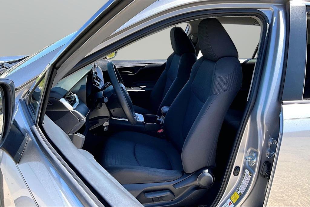 Thumbnail: 2020 Toyota RAV4 - 10