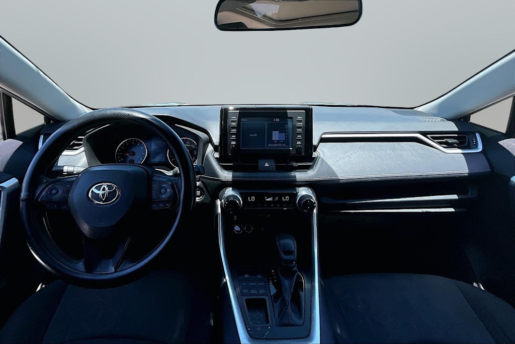 Thumbnail: 2019 Toyota RAV4 - 10