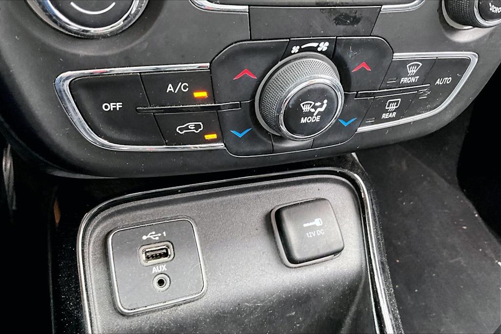 Thumbnail: 2020 Jeep Compass - 21