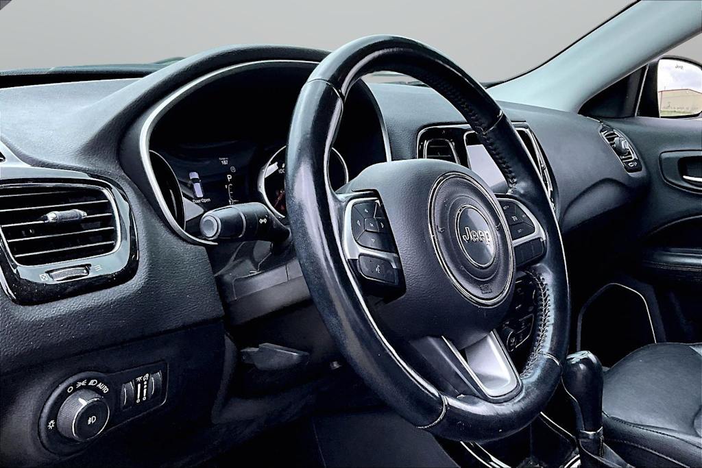 Thumbnail: 2020 Jeep Compass - 8