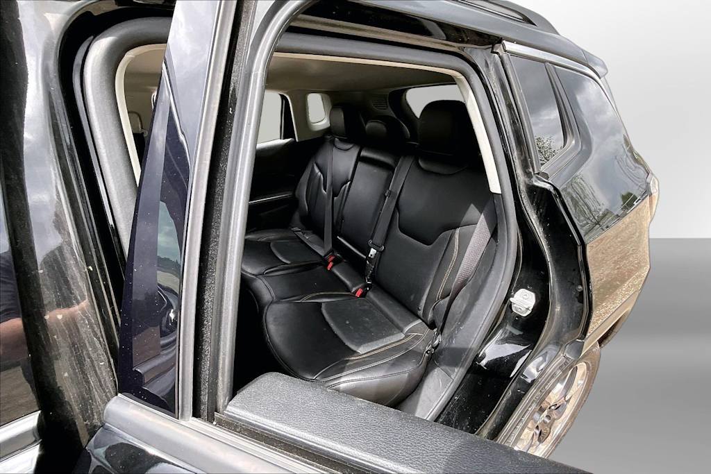 Thumbnail: 2020 Jeep Compass - 22