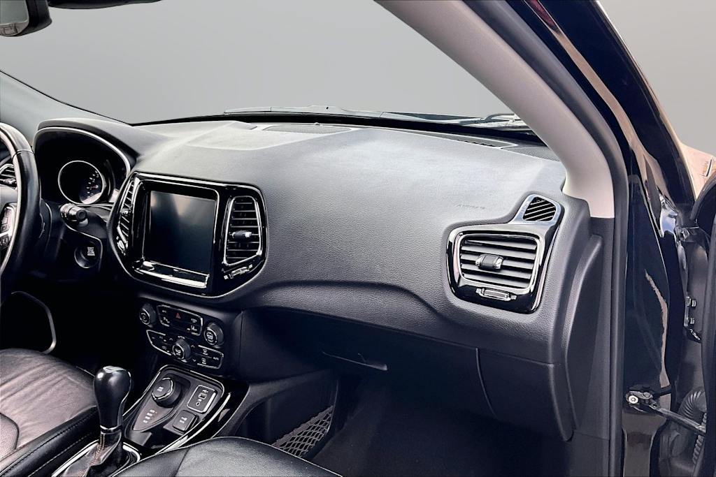 Thumbnail: 2021 Jeep Compass - 12