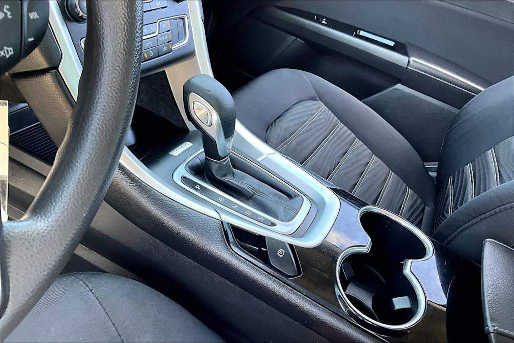 Thumbnail: 2016 Ford Fusion - 14