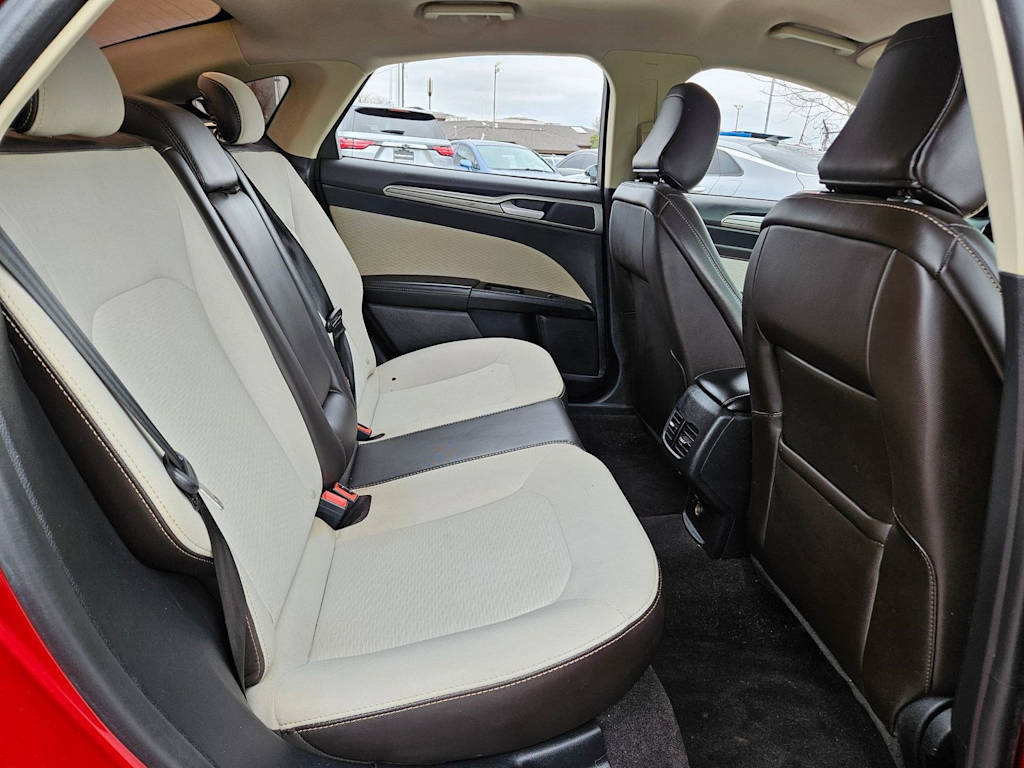 Thumbnail: 2020 Ford Fusion - 25