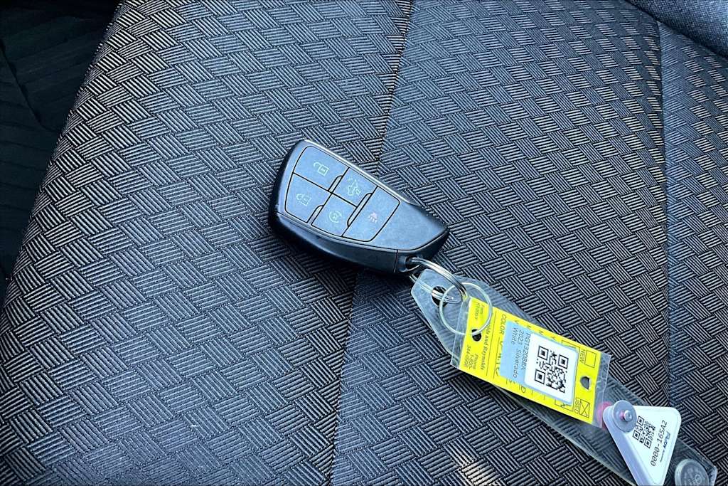 Thumbnail: 2023 Chevrolet Silverado 1500 - 16