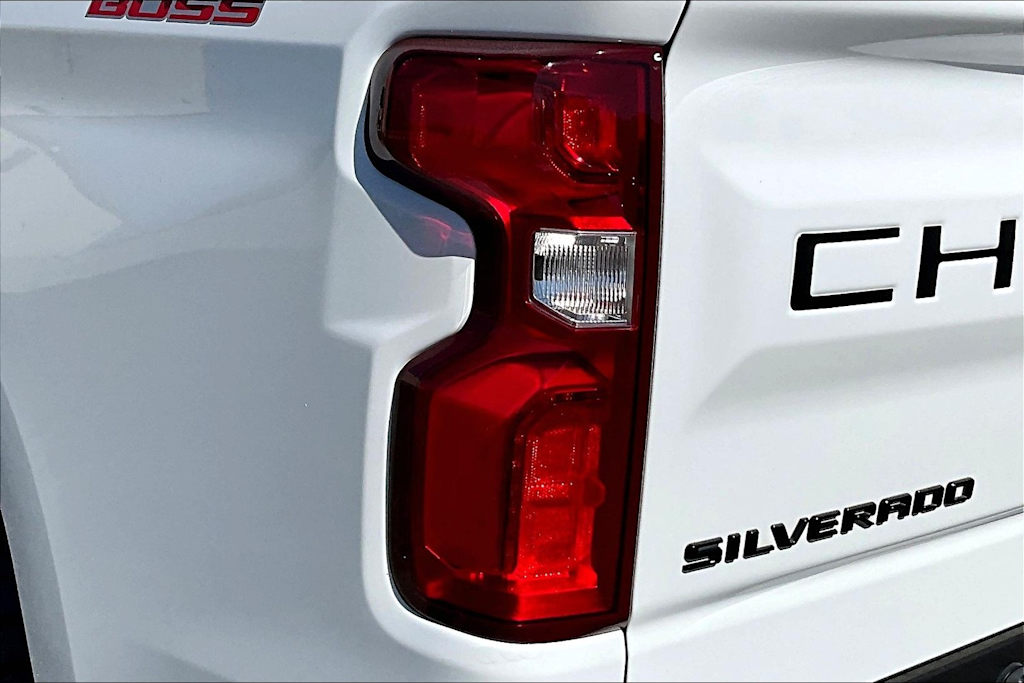 Thumbnail: 2023 Chevrolet Silverado 1500 - 33