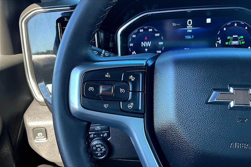 Thumbnail: 2023 Chevrolet Silverado 1500 - 25