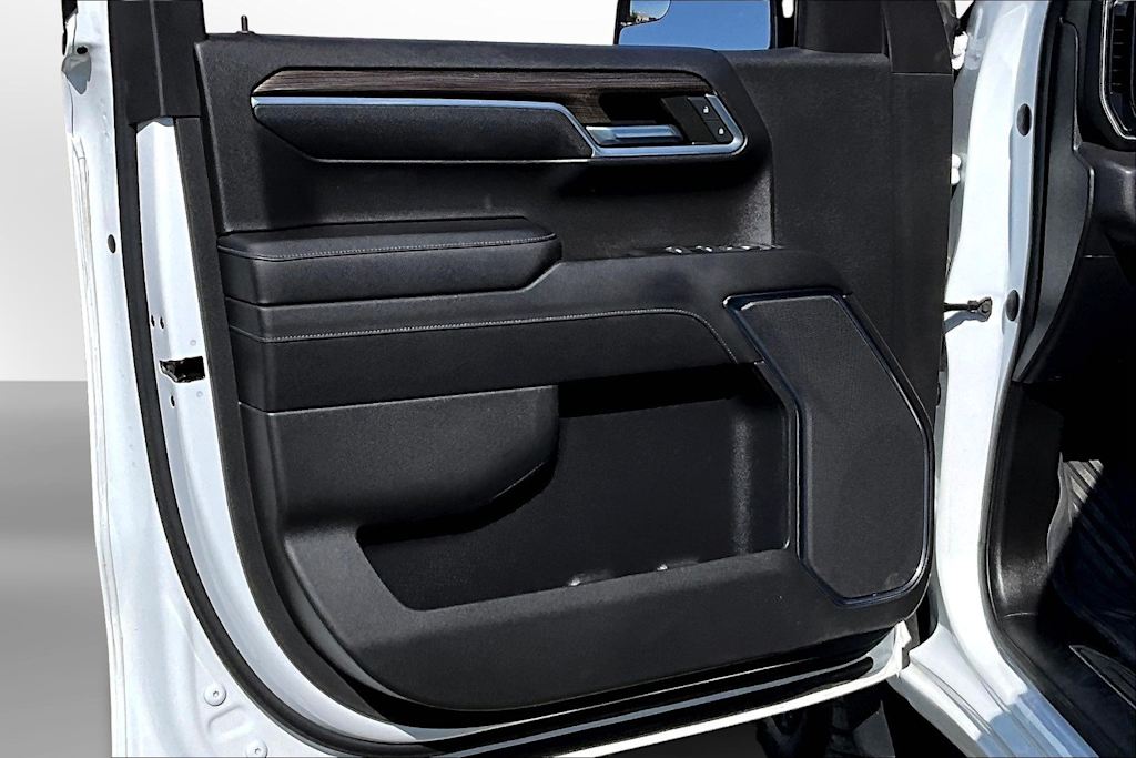 Thumbnail: 2023 Chevrolet Silverado 1500 - 23