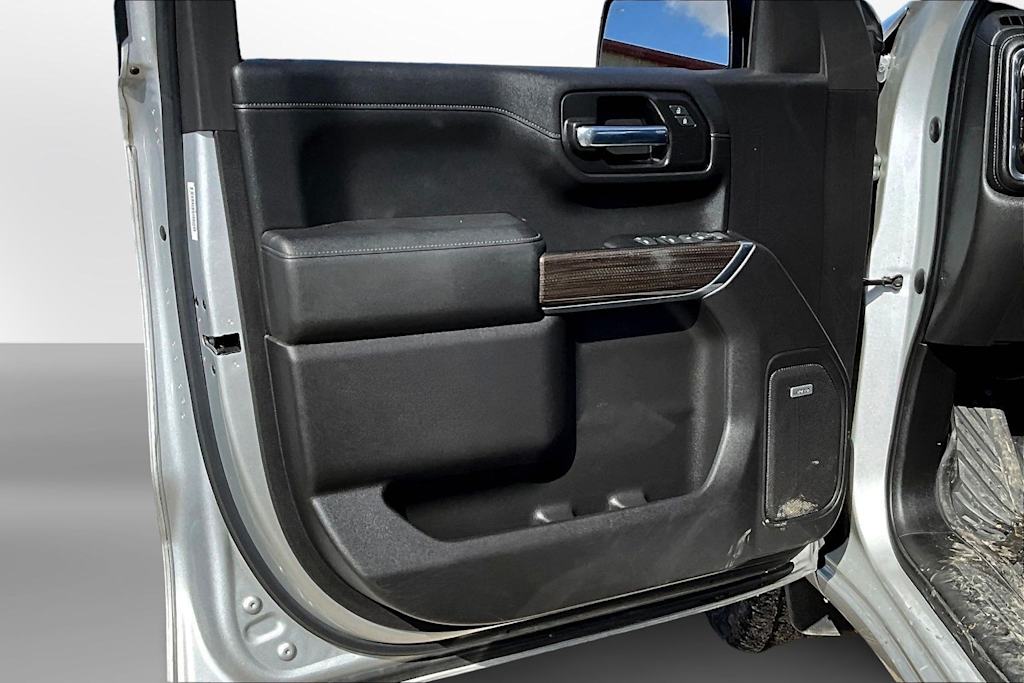 Thumbnail: 2020 Chevrolet Silverado 1500 - 21