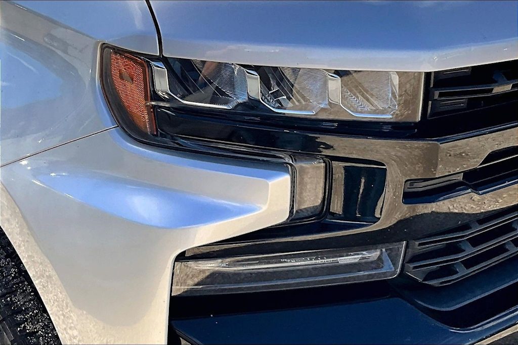 Thumbnail: 2020 Chevrolet Silverado 1500 - 32