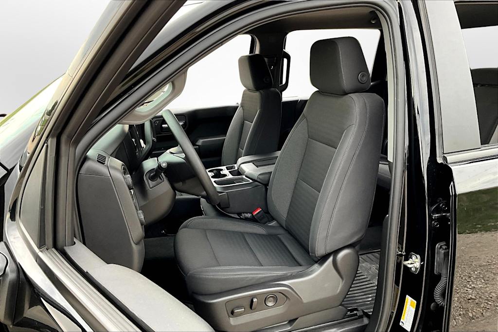 2025 Chevrolet Silverado 1500 Custom 11