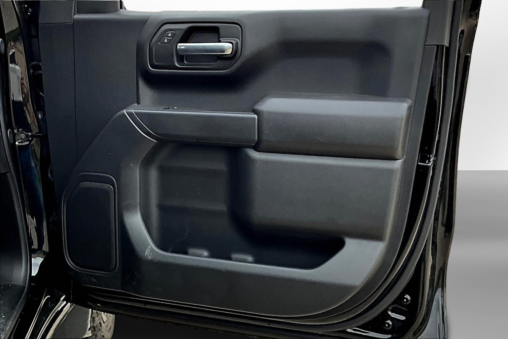 2025 Chevrolet Silverado 1500 Custom 25
