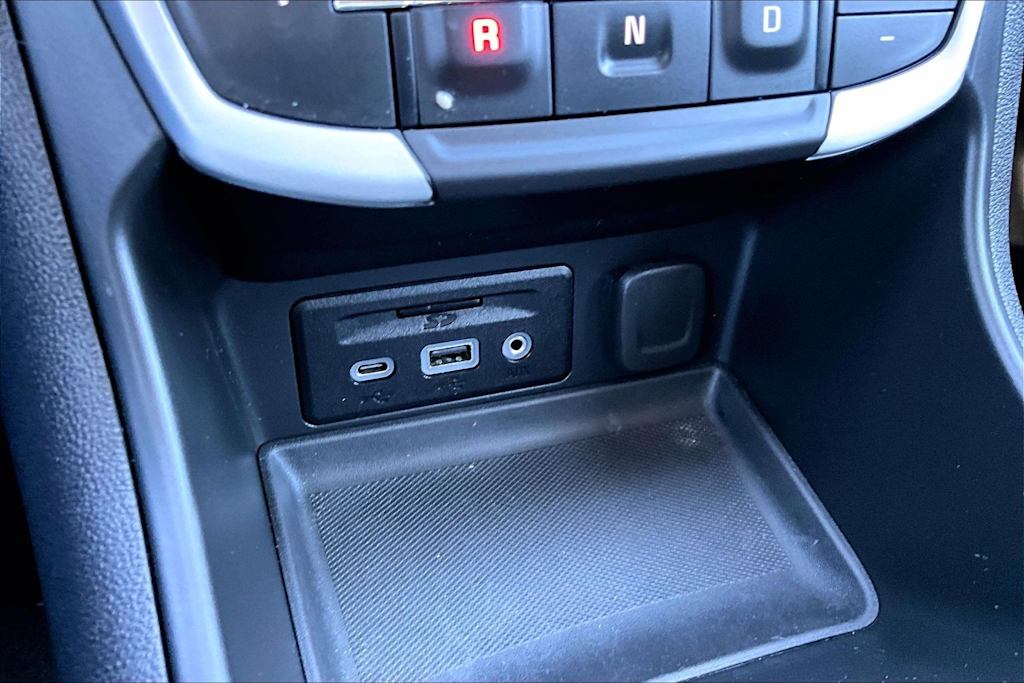 Thumbnail: 2022 GMC Terrain - 25