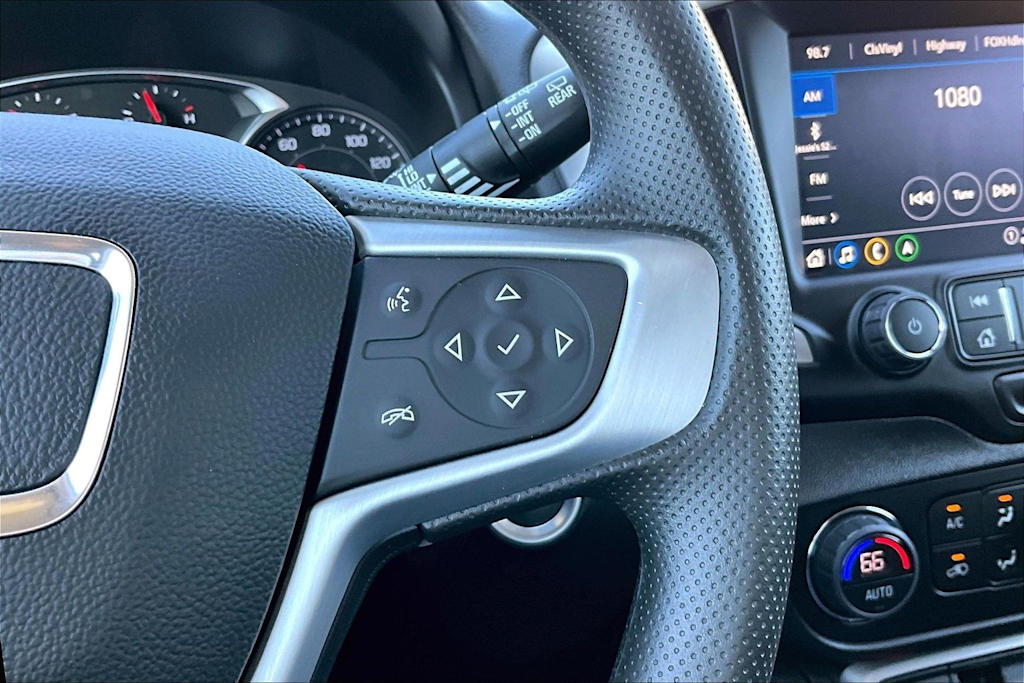 Thumbnail: 2022 GMC Terrain - 23