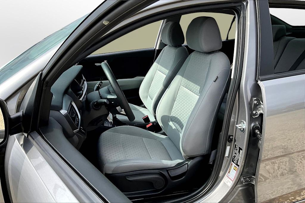 Thumbnail: 2023 Kia Rio - 10