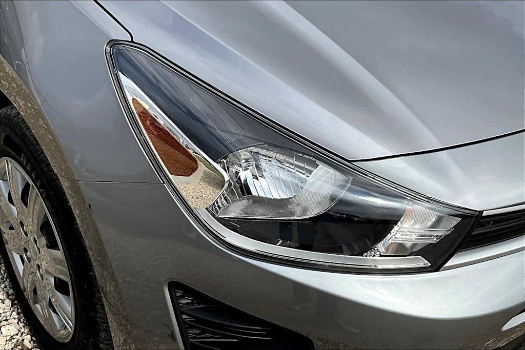 Thumbnail: 2023 Kia Rio - 32