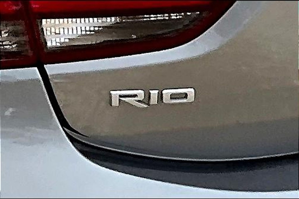 Thumbnail: 2023 Kia Rio - 6