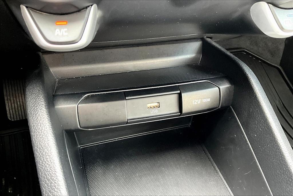 Thumbnail: 2023 Kia Rio - 26