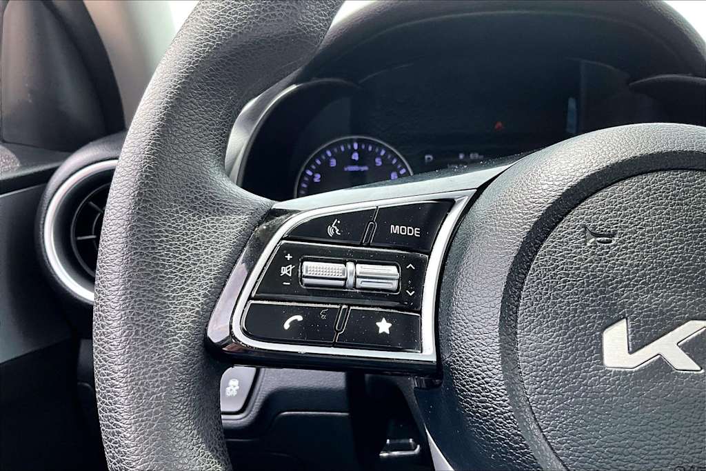 Thumbnail: 2023 Kia Forte - 18