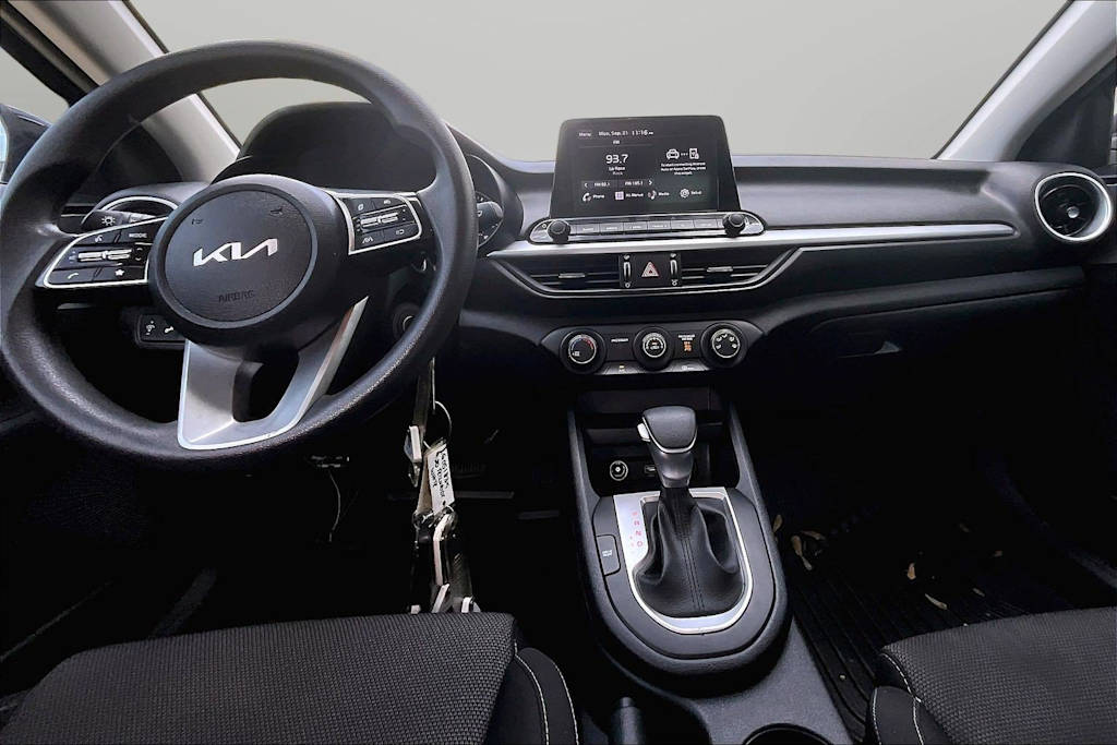 Thumbnail: 2024 Kia Forte - 11
