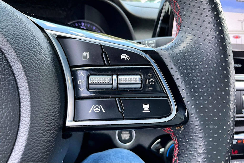 Thumbnail: 2023 Kia Forte - 22