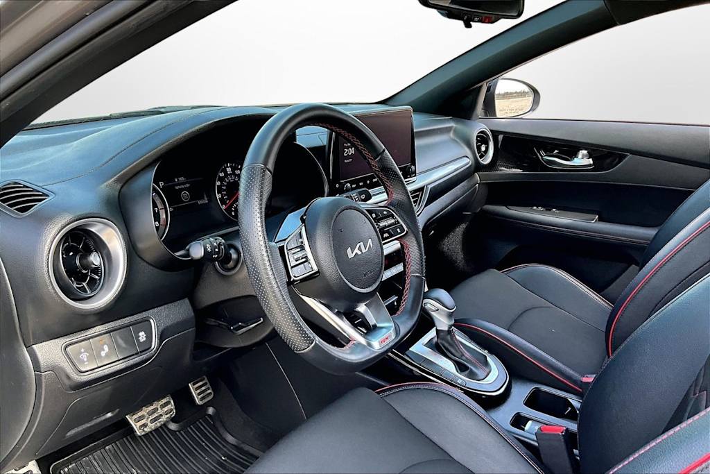 Thumbnail: 2023 Kia Forte - 7