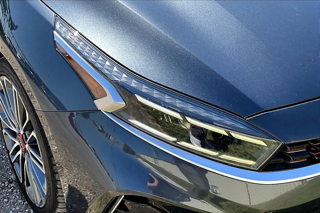 Thumbnail: 2023 Kia Forte - 31
