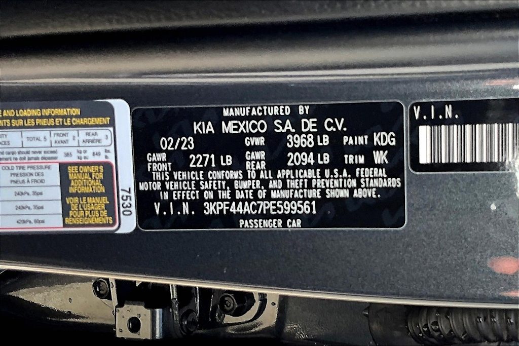 Thumbnail: 2023 Kia Forte - 18