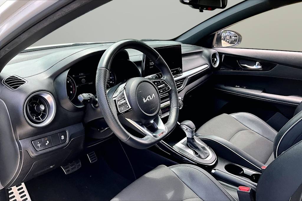 Thumbnail: 2023 Kia Forte - 6