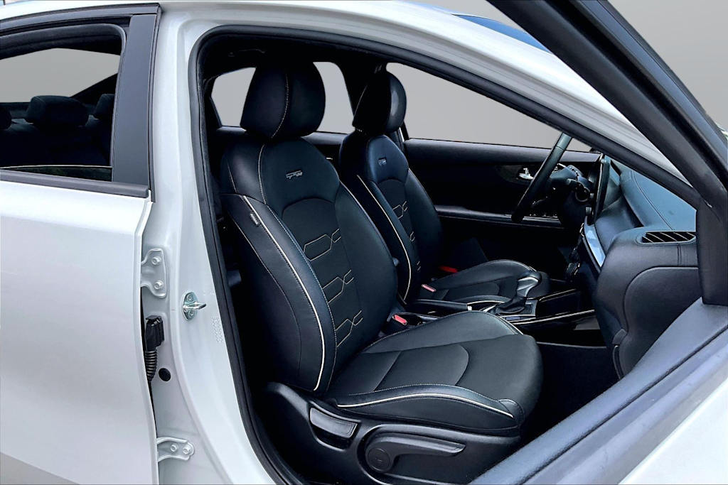 Thumbnail: 2023 Kia Forte - 7