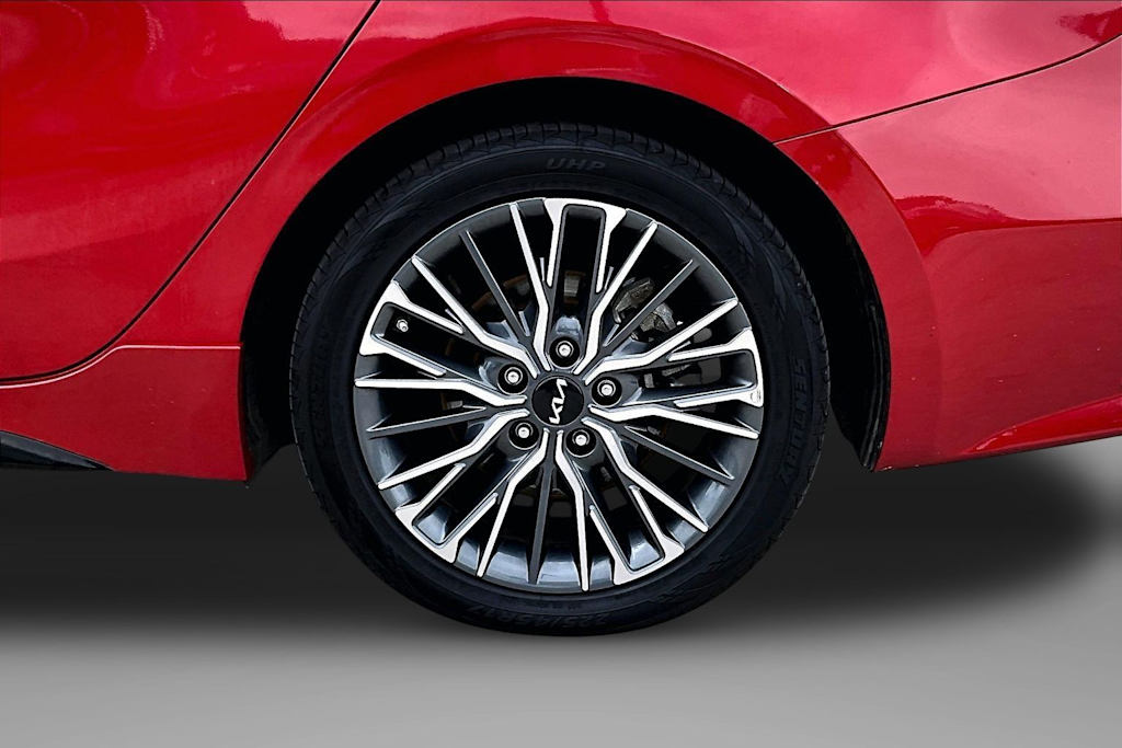 Thumbnail: 2024 Kia Forte - 6