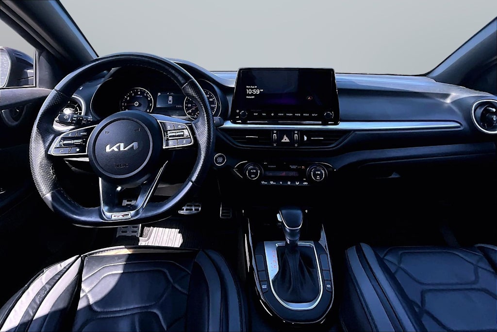 Thumbnail: 2023 Kia Forte - 11