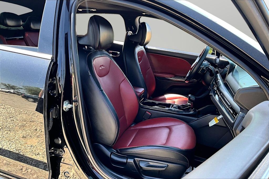 Thumbnail: 2025 Kia K4 - 10