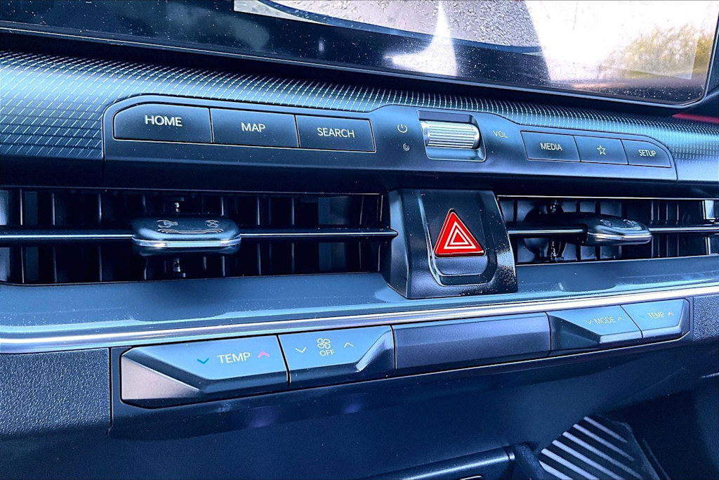 Thumbnail: 2025 Kia K4 - 25