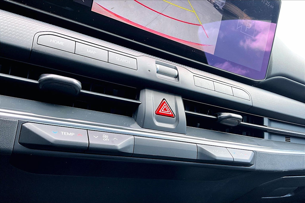Thumbnail: 2025 Kia K4 - 23