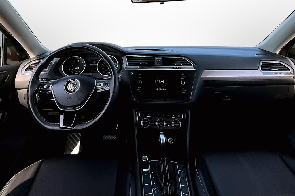 Thumbnail: 2021 Volkswagen Tiguan - 11