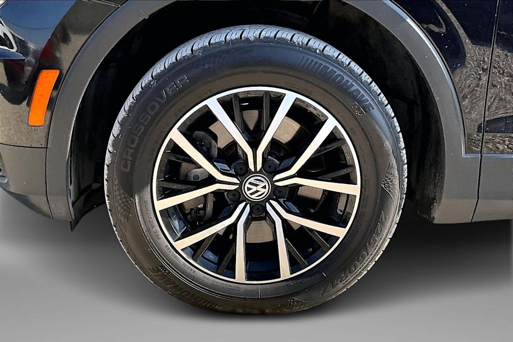 Thumbnail: 2021 Volkswagen Tiguan - 7