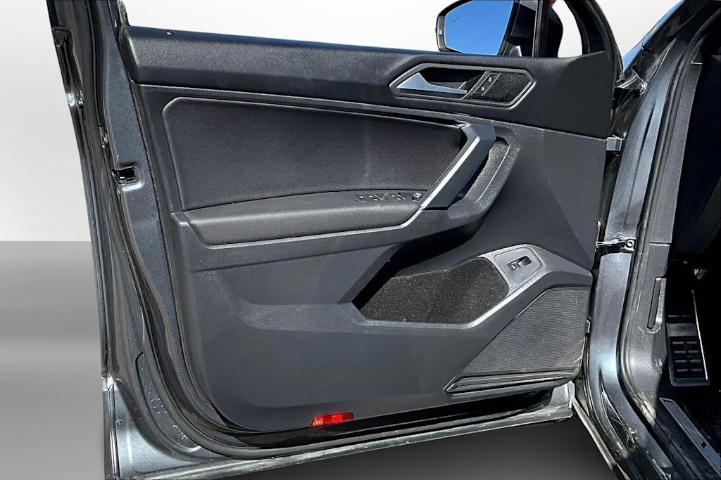 Thumbnail: 2019 Volkswagen Tiguan - 22