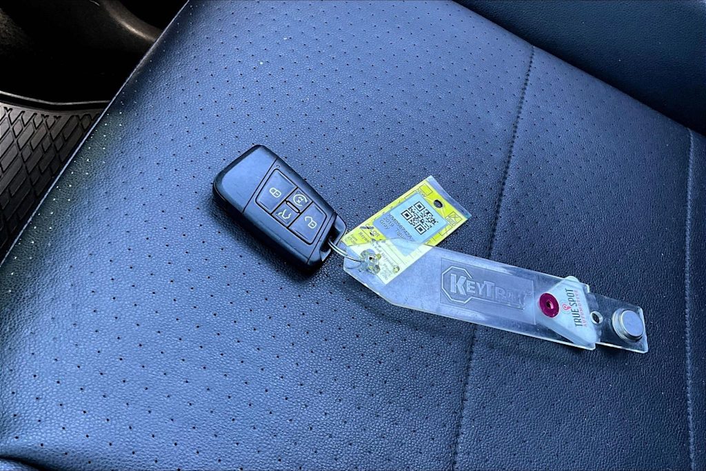 Thumbnail: 2019 Volkswagen Tiguan - 16