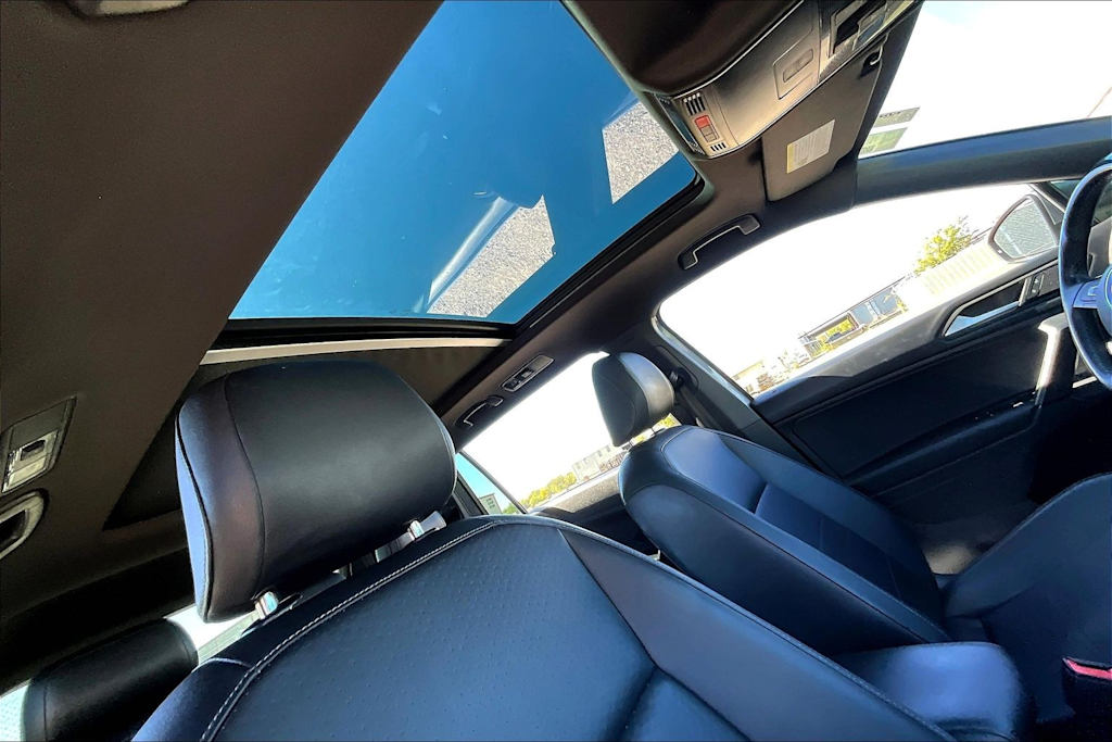 Thumbnail: 2019 Volkswagen Tiguan - 21