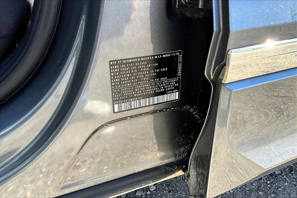 Thumbnail: 2019 Volkswagen Tiguan - 17