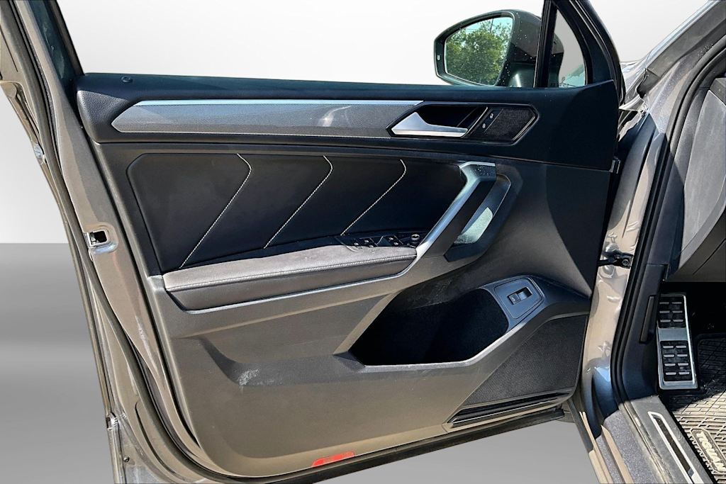 Thumbnail: 2024 Volkswagen Tiguan - 23