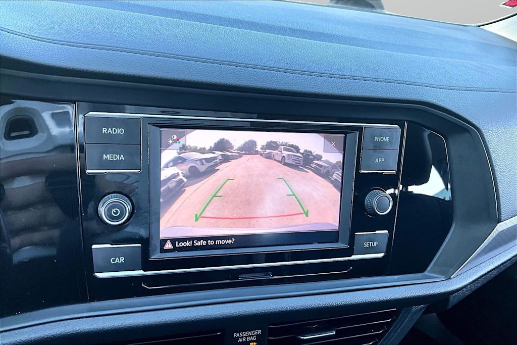 Thumbnail: 2019 Volkswagen Jetta - 22